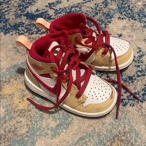 Nike Kids High-Top Sneakers in Red, Tan and White